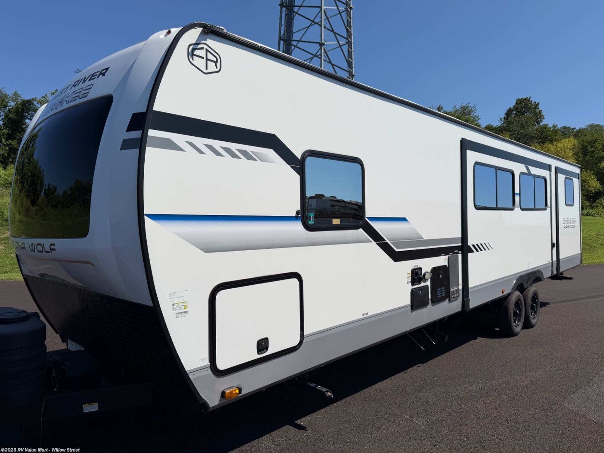 2025 Cherokee ALHA WOLF 33BHL by Forest River from RV Value Mart - Willow Street in Willow Street, Pennsylvania