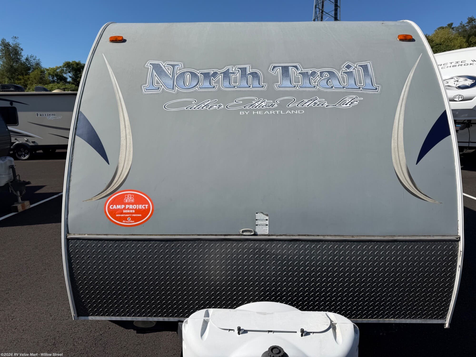 2014 Heartland North Trail 28BRS - Used Travel Trailer For Sale by RV Value Mart - Willow Street in Willow Street, Pennsylvania