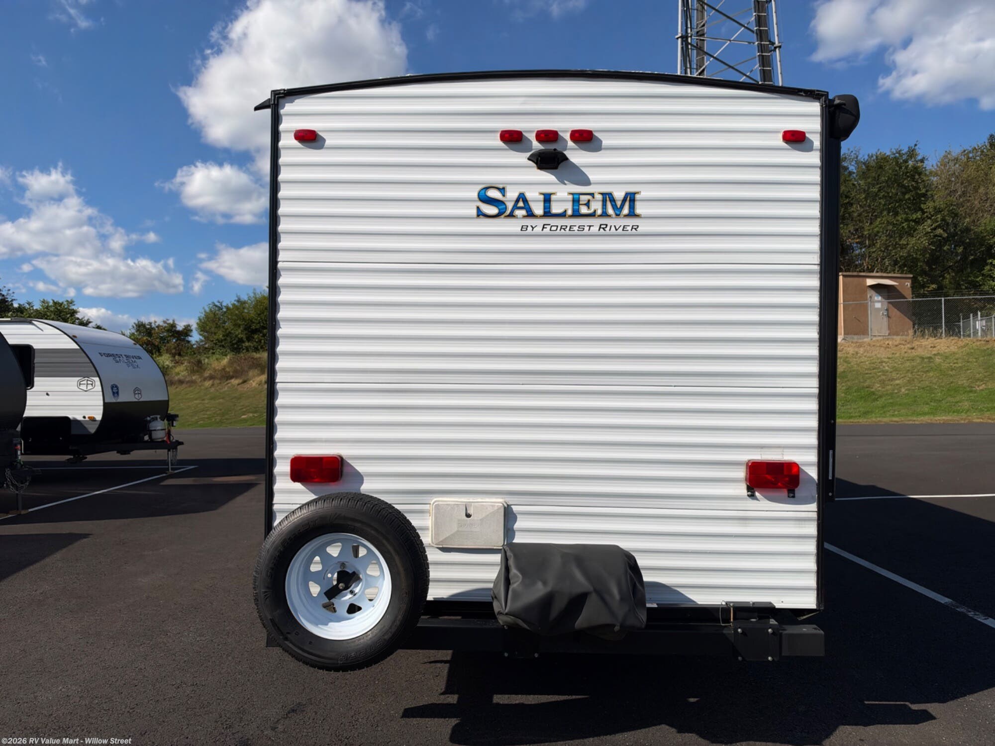 Used 2017 Forest River Salem FSX 27DBK available in Willow Street, Pennsylvania
