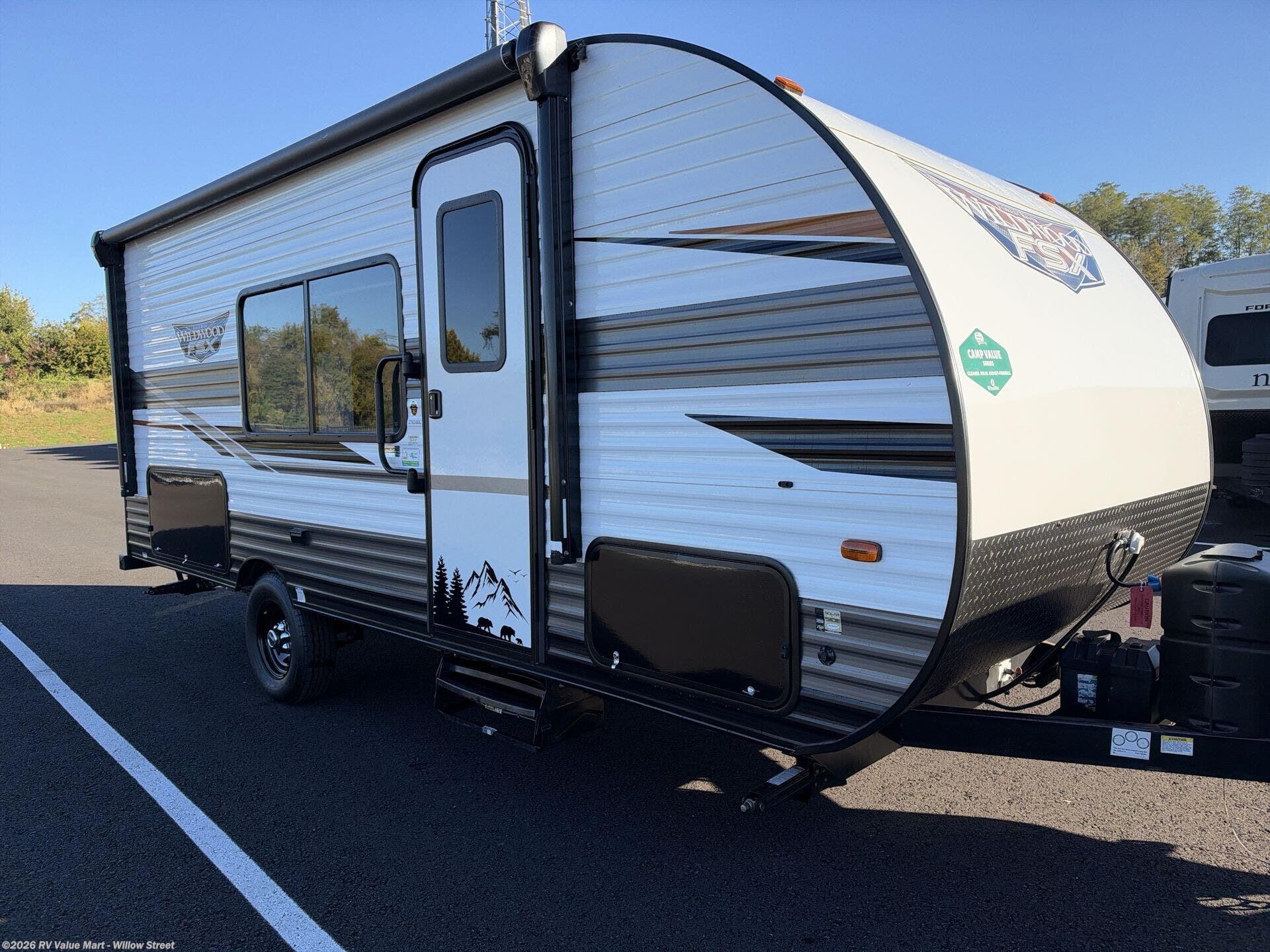 2022 Forest River Wildwood FS EDITION 179dbk - Used Travel Trailer For Sale by RV Value Mart - Willow Street in Willow Street, Pennsylvania