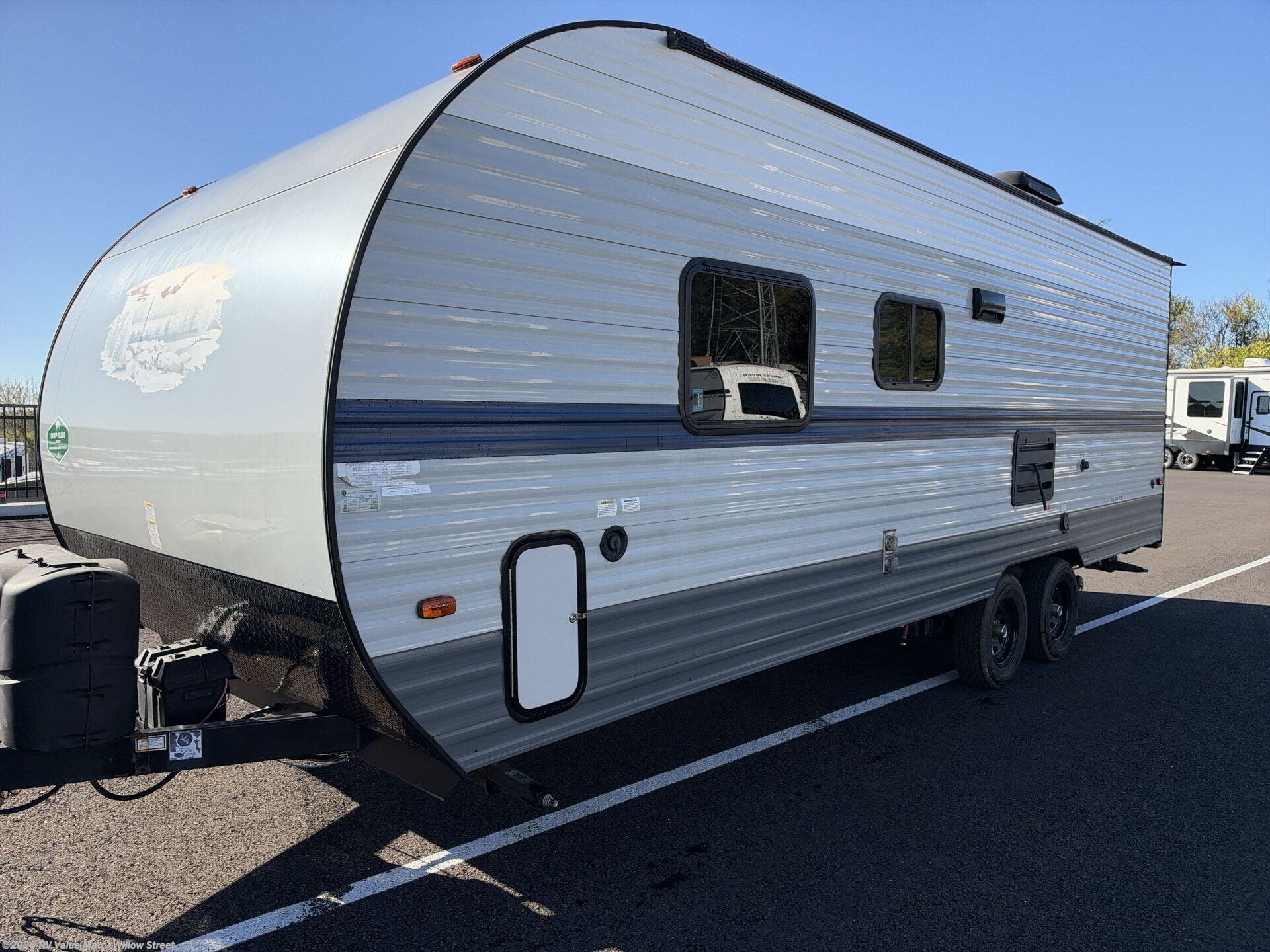 Used 2021 Gulf Stream Envision 25BHS available in Willow Street, Pennsylvania