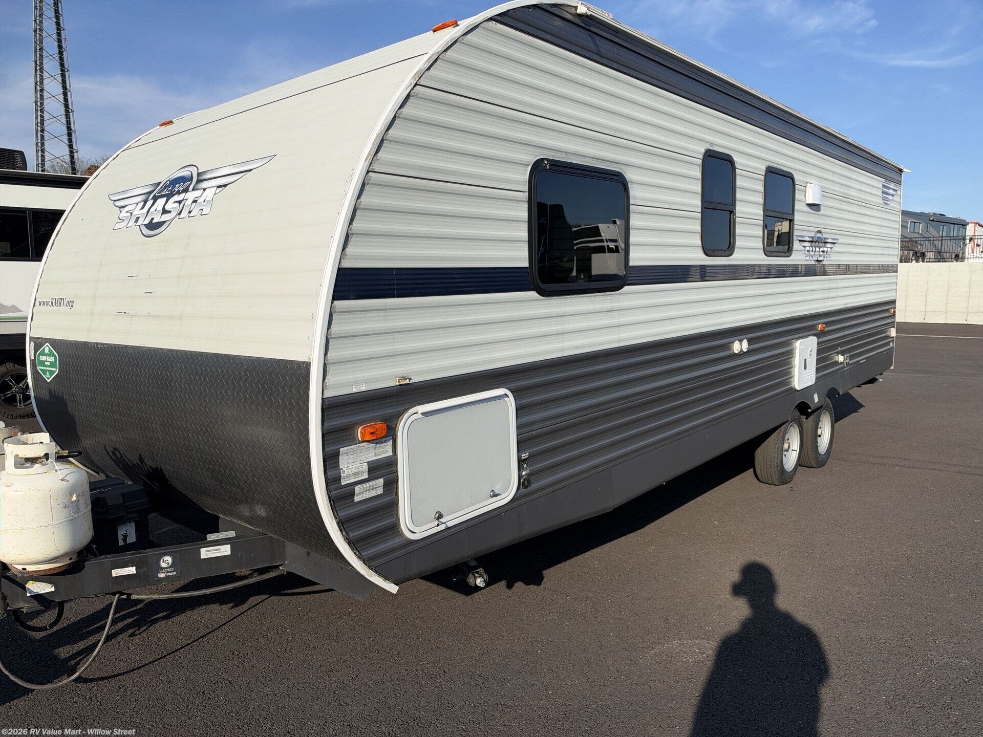 Used 2019 Shasta Oasis 26BH available in Willow Street, Pennsylvania