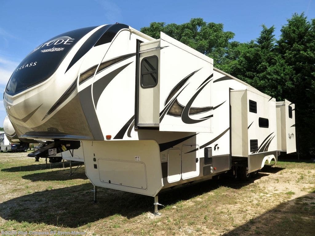 2019 Grand Design Solitude S Class 3740BH RV For Sale In Byron GA 
