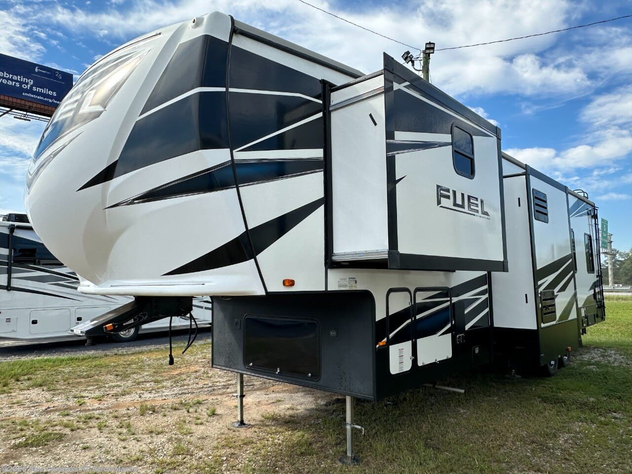 2020 Heartland Fuel 352 #UT230617 - For Sale in Byron, GA