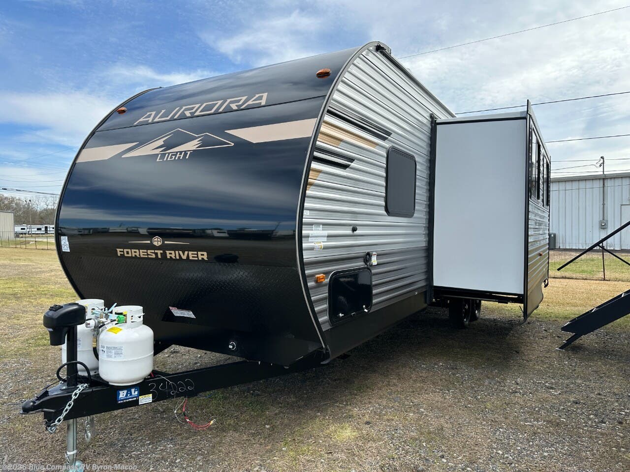 New 2026 Forest River Aurora Light 26BHS available in Byron, Georgia