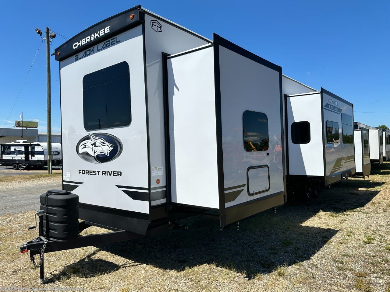 New 2026 Forest River Cherokee Timberwolf Black Label 39DCBL available in Byron, Georgia