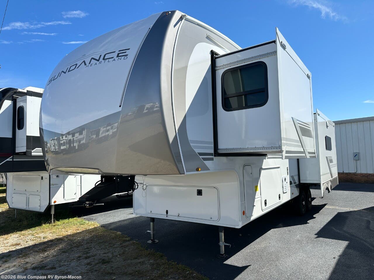 New 2026 Heartland Sundance 32RLBS available in Byron, Georgia