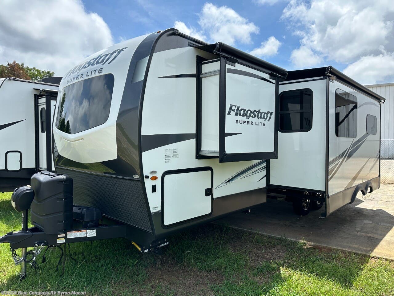 Used 2022 Forest River Flagstaff Super Lite 26RBWS available in Byron, Georgia
