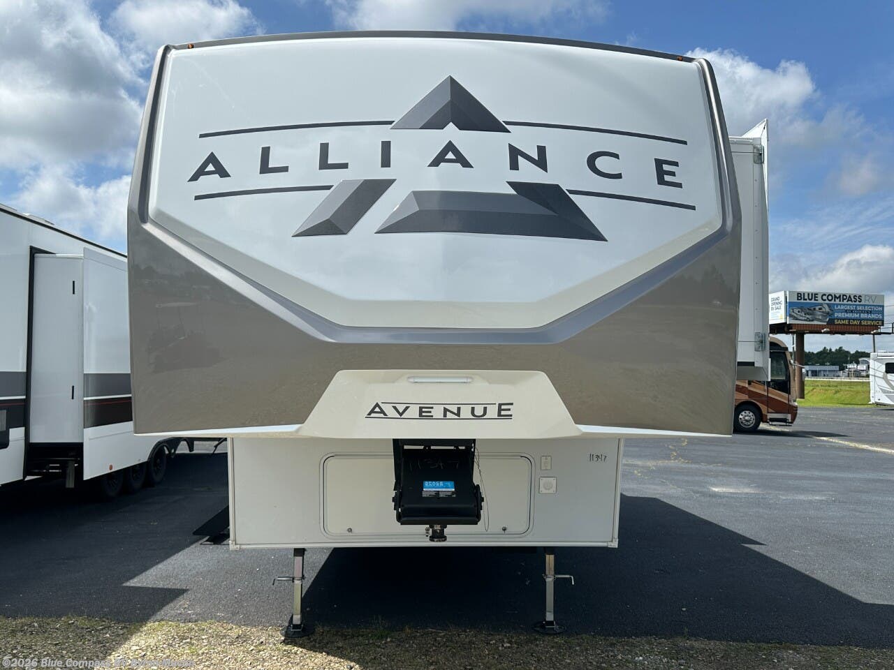 2026 Avenue 32RLS by Alliance RV from Blue Compass RV Byron-Macon in Byron, Georgia