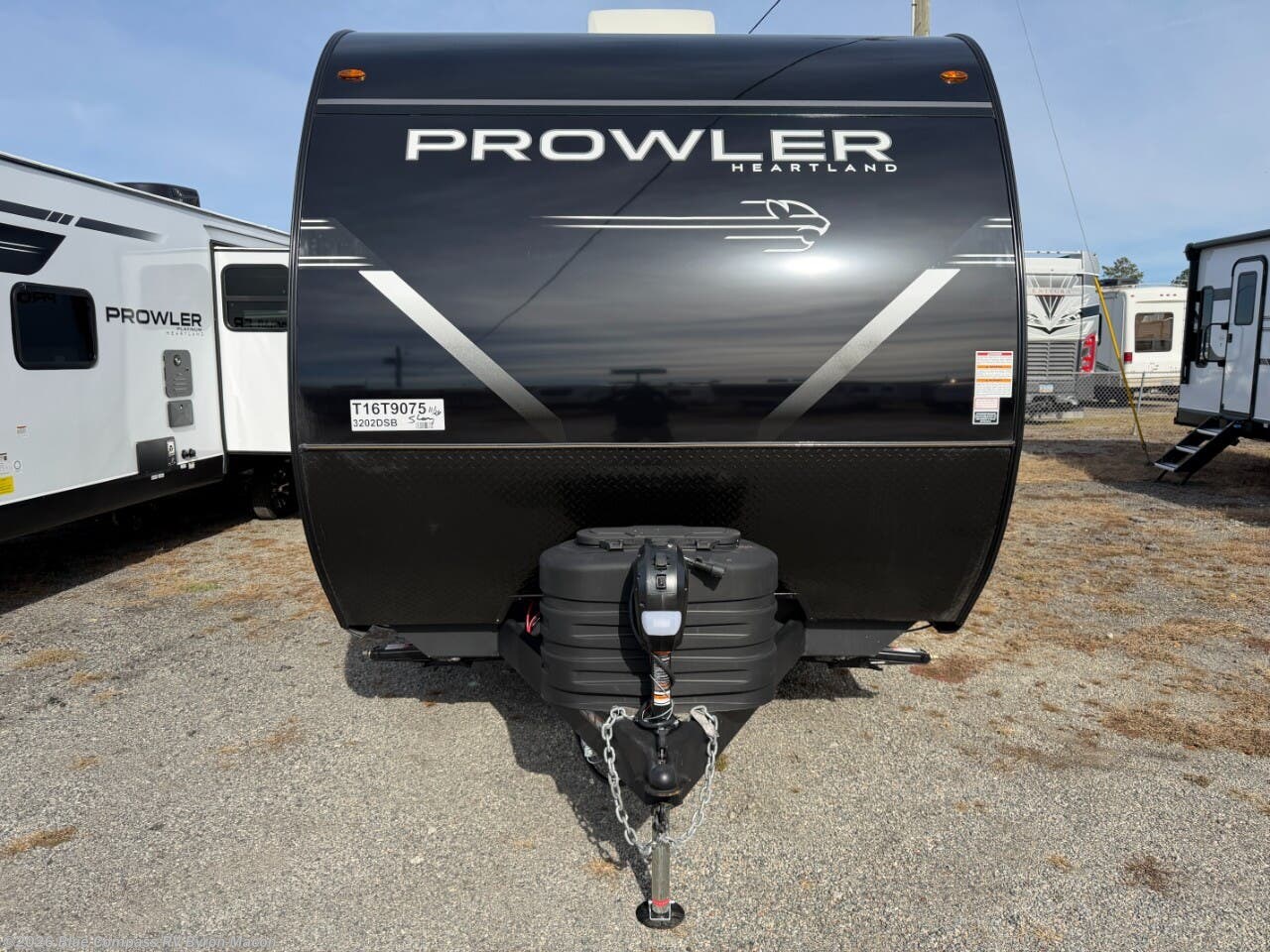 2026 Prowler 3202DSB by Heartland from Blue Compass RV Byron-Macon in Byron, Georgia