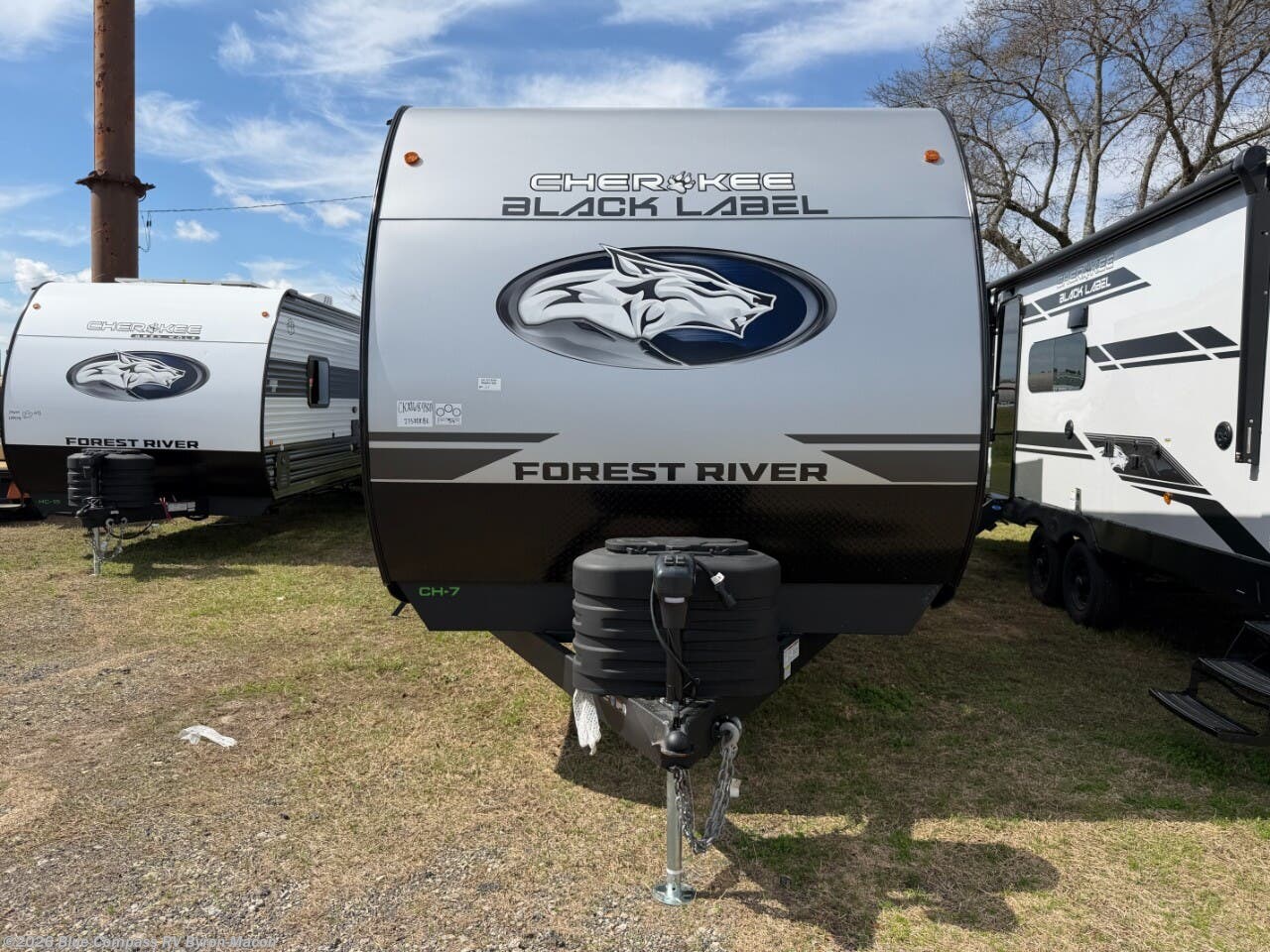 2026 Cherokee Wolf Den Black Label 273XLKBL by Forest River from Blue Compass RV Byron-Macon in Byron, Georgia