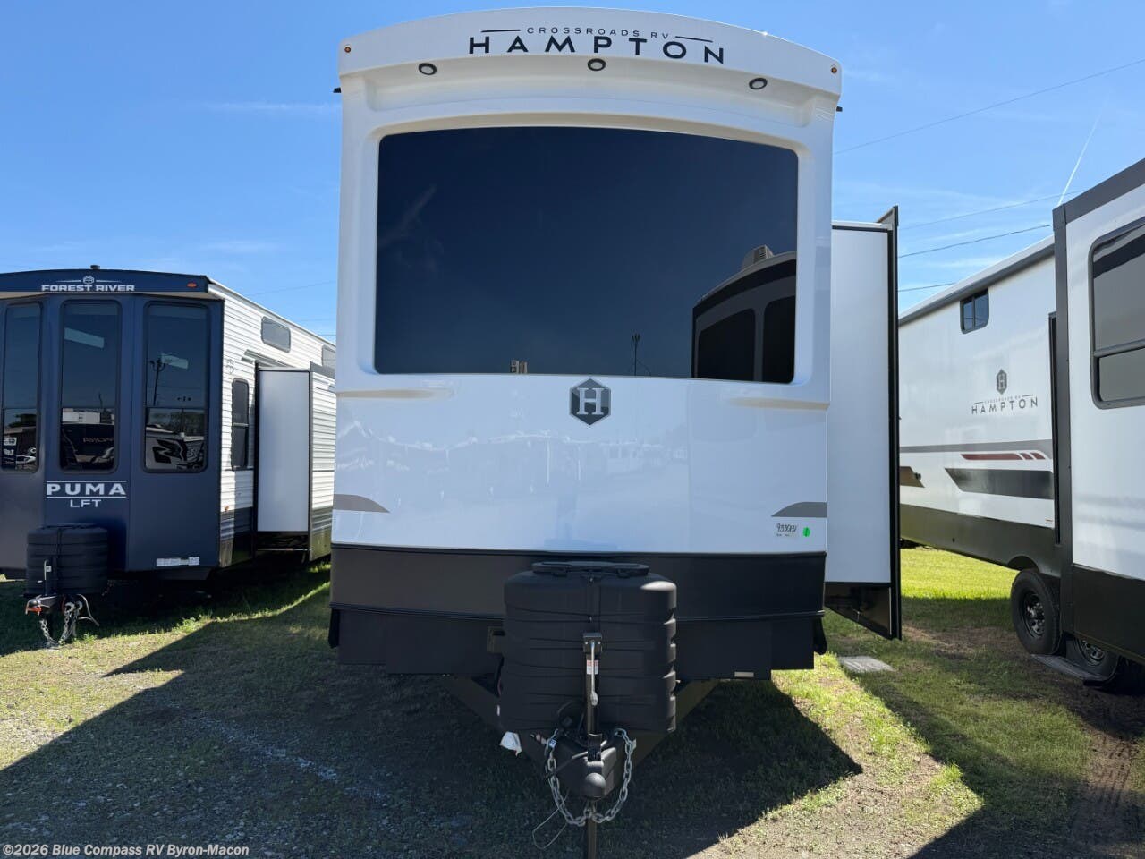 2026 Hampton 388FKL by CrossRoads from Blue Compass RV Byron-Macon in Byron, Georgia
