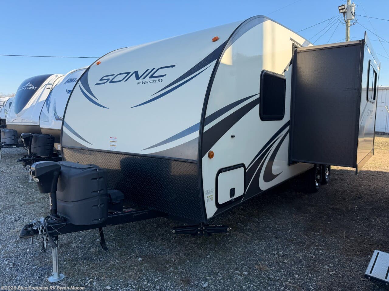 Used 2017 Venture RV Sonic SN220VRB available in Byron, Georgia