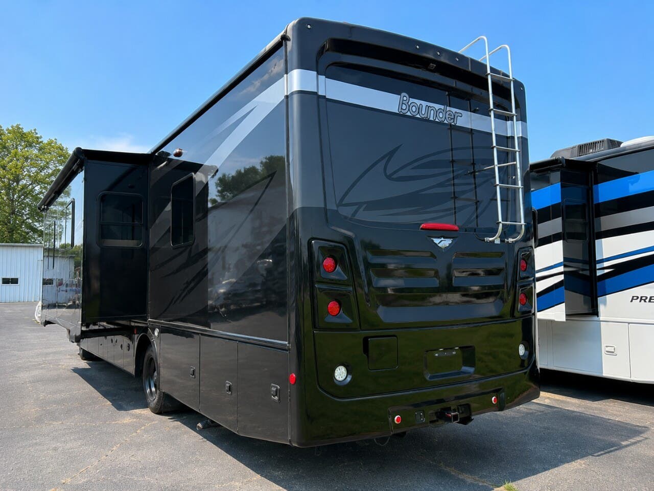 New 2026 Fleetwood Bounder 35K available in Byron, Georgia