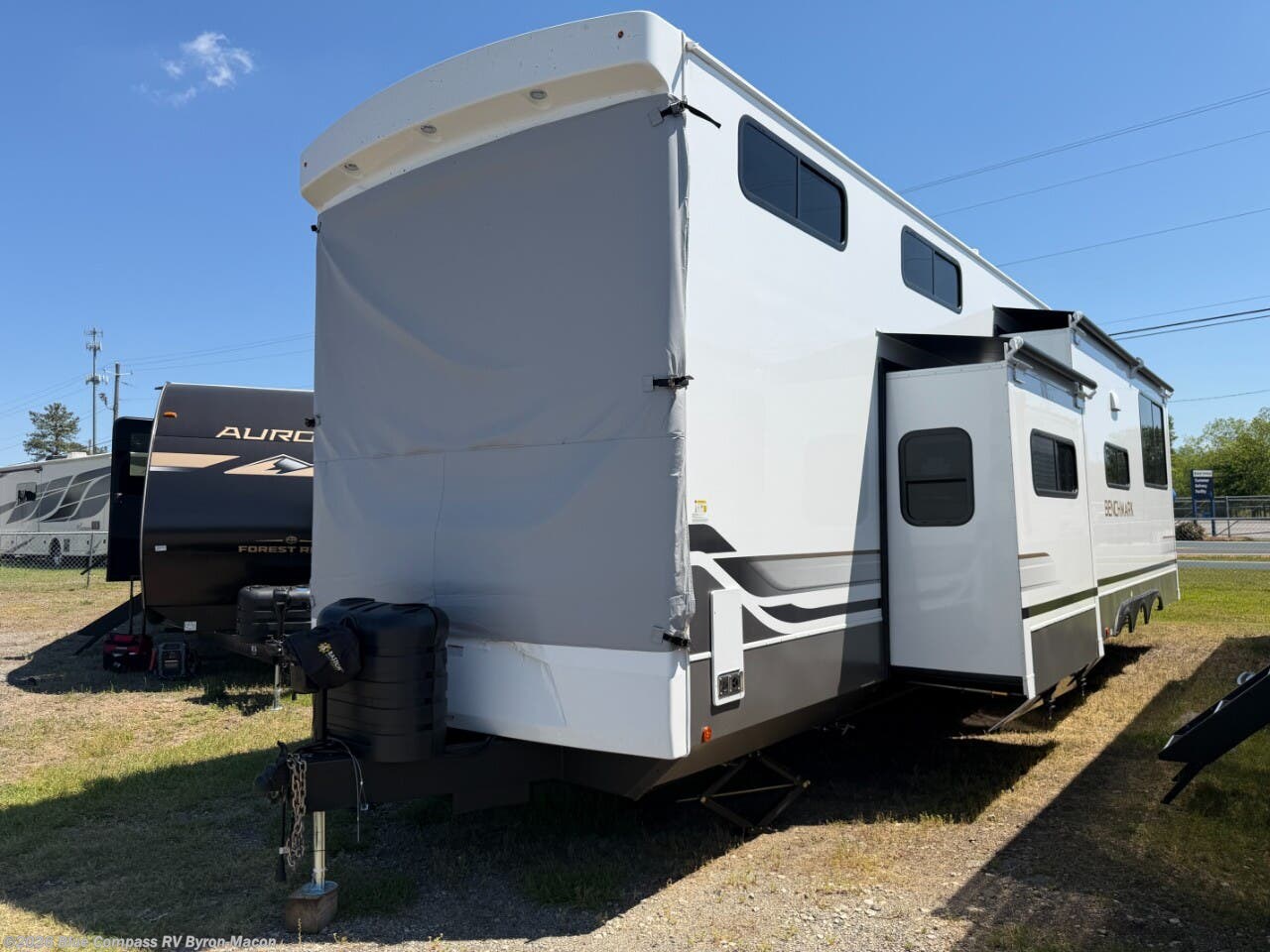 New 2026 Alliance RV Benchmark 44LFT available in Byron, Georgia