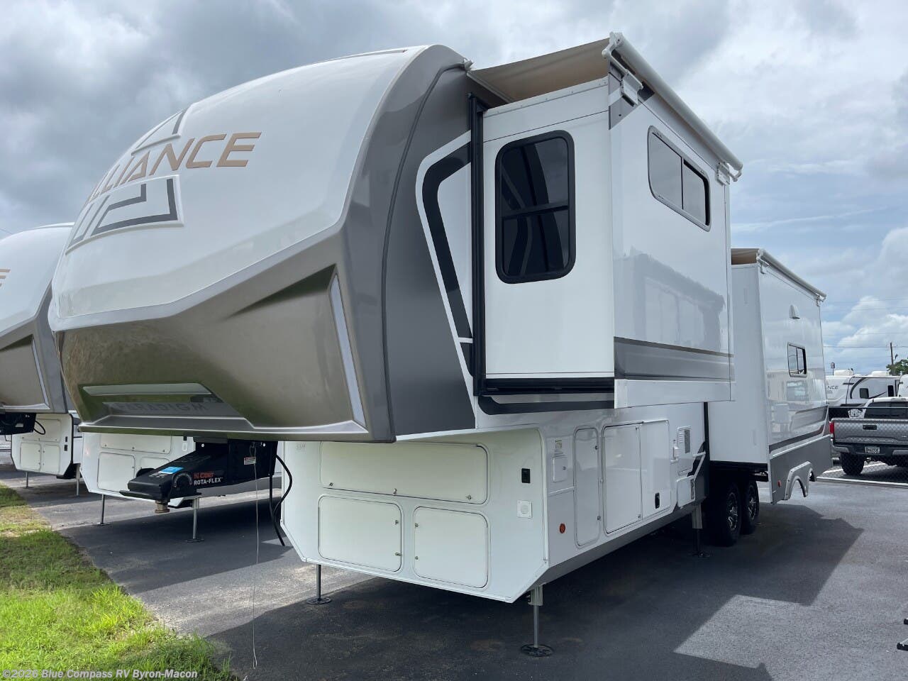 2025 Paradigm 310RL by Alliance RV from Blue Compass RV Byron-Macon in Byron, Georgia