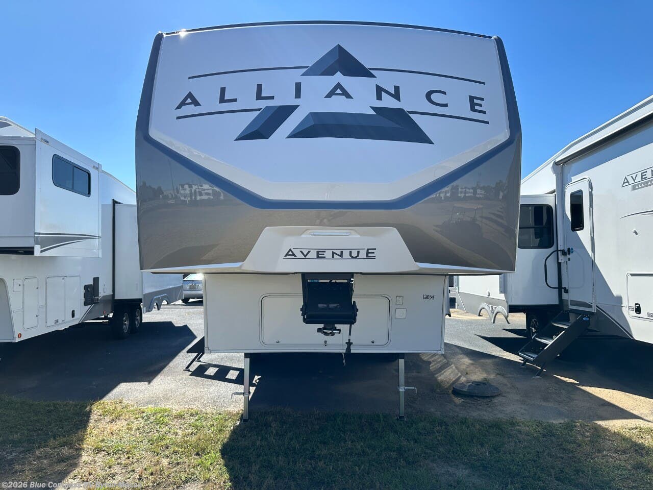 2026 Alliance RV Avenue All-Access 23ML - New Fifth Wheel For Sale by Blue Compass RV Byron-Macon in Byron, Georgia features Slideout