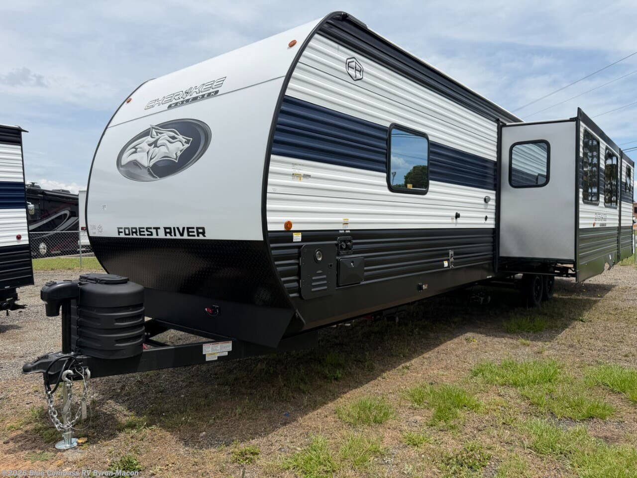 New 2026 Forest River Cherokee Wolf Den 304SR available in Byron, Georgia