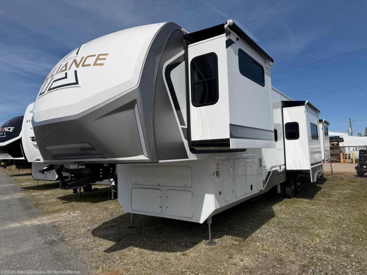 2026 Paradigm 395DS by Alliance RV from Blue Compass RV Byron-Macon in Byron, Georgia