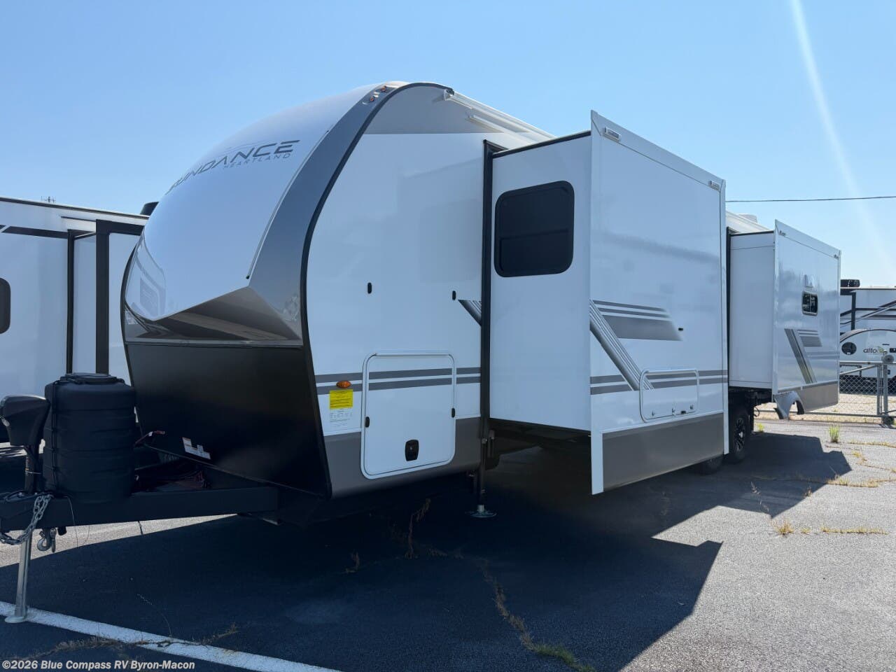 2027 Sundance Ultra-Lite 29RLBS by Heartland from Blue Compass RV Byron-Macon in Byron, Georgia