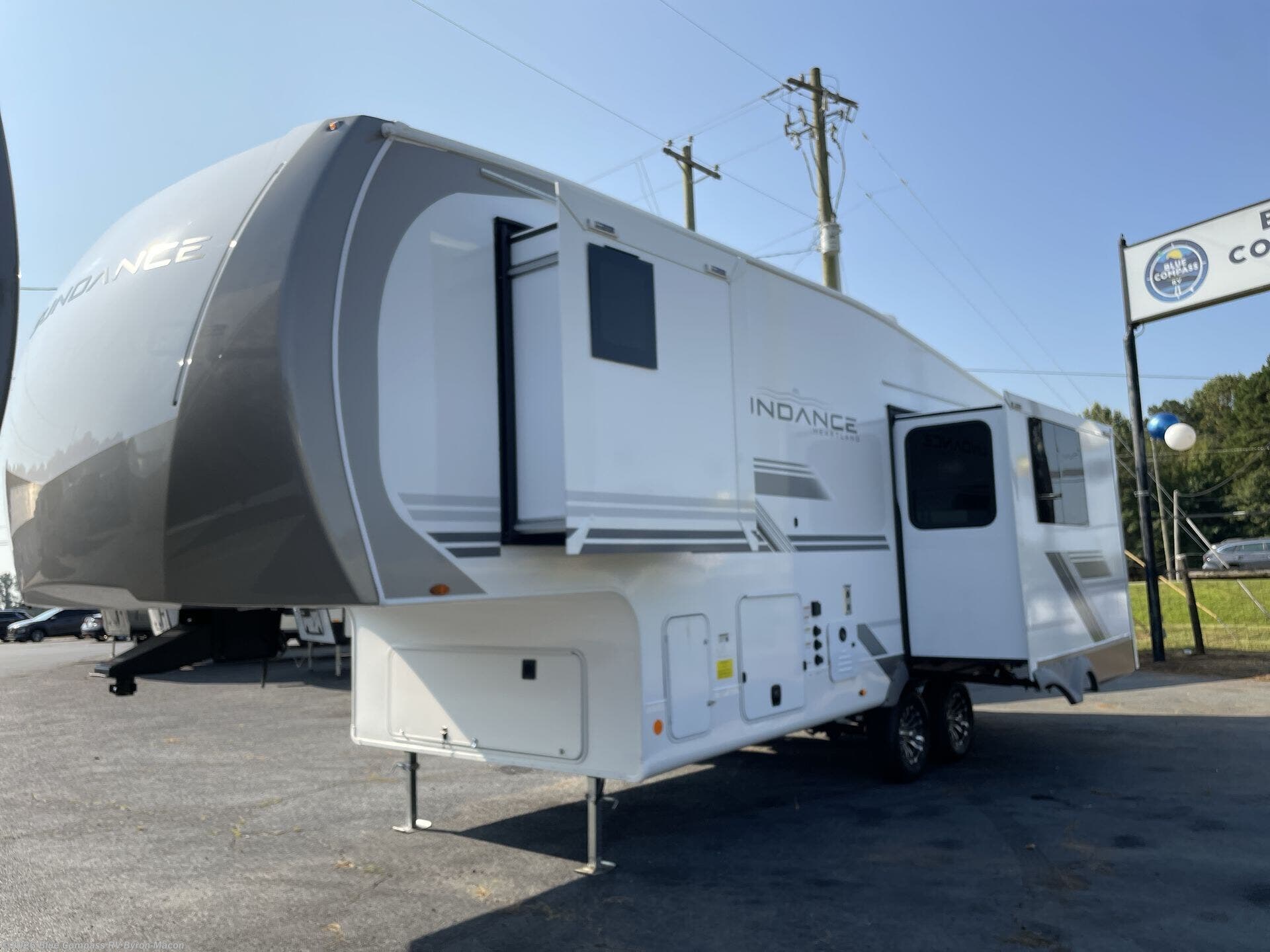 2026 Sundance XLT 24ML by Heartland from Blue Compass RV Byron-Macon in Byron, Georgia