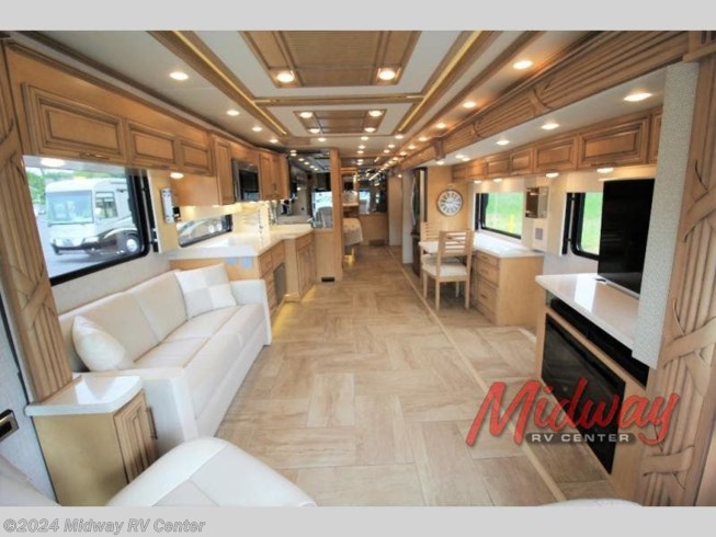 2019 Newmar Mountain Aire 4018 - Used Class A For Sale by Midway RV Center in Grand Rapids, Michigan