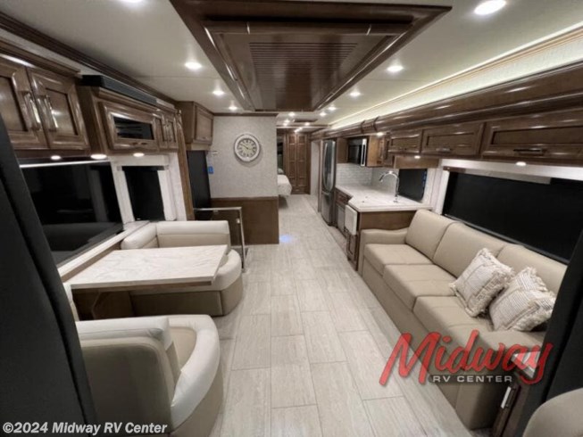 2024 Super Star 3727 by Newmar from Midway RV Center in Grand Rapids, Michigan