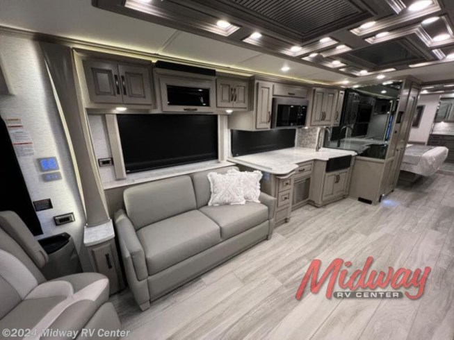 2024 Dutch Star 4081 by Newmar from Midway RV Center in Grand Rapids, Michigan