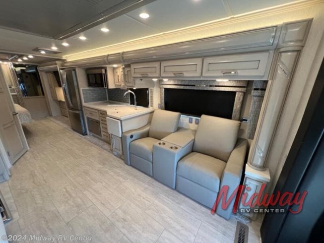 2024 Super Star 4059 by Newmar from Midway RV Center in Grand Rapids, Michigan