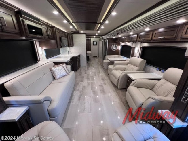 2020 Ventana 4369 by Newmar from Midway RV Center in Grand Rapids, Michigan