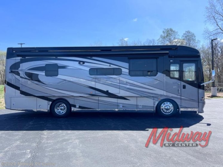 Used 2018 Newmar New Aire 3343 available in Grand Rapids, Michigan