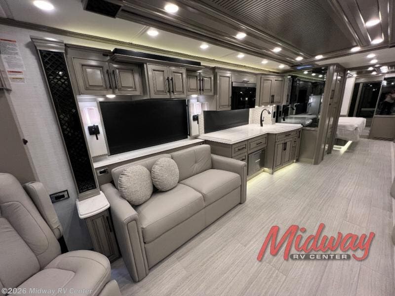 New 2026 Newmar London Aire 4551 available in Grand Rapids, Michigan