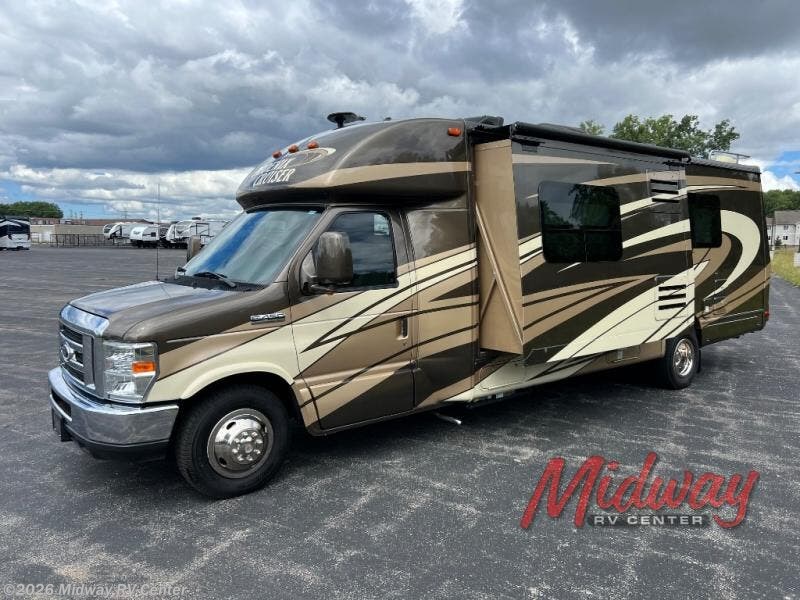 2016 Cruiser Phoenix  2552 by Phoenix from Midway RV Center in Grand Rapids, Michigan