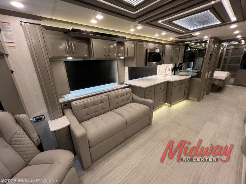 New 2026 Newmar Essex 4551 available in Grand Rapids, Michigan