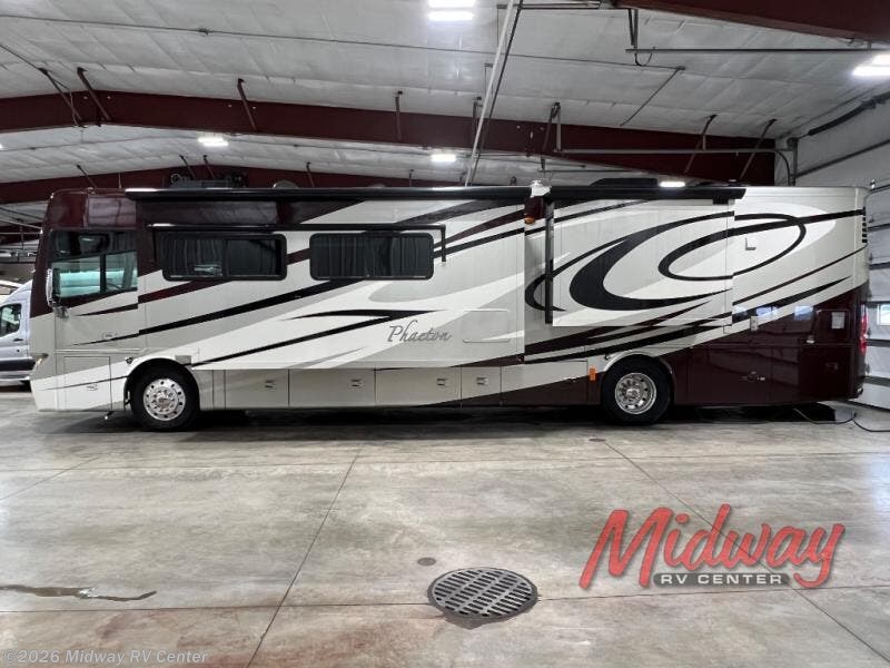 2012 Phaeton 40 QBH by Tiffin from Midway RV Center in Grand Rapids, Michigan