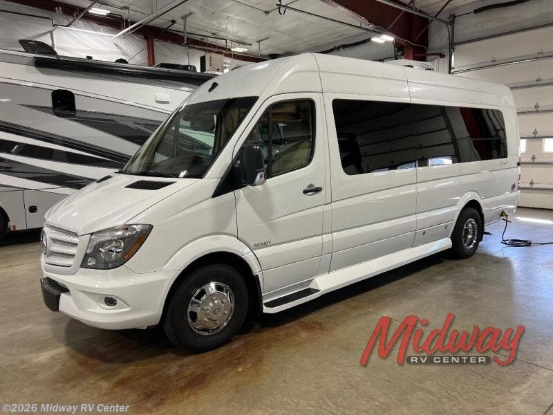 2019 American Patriot MD2 Dinette by American Coach from Midway RV Center in Grand Rapids, Michigan