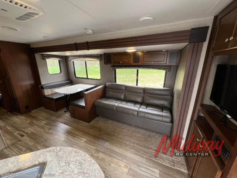 Used 2017 Heartland Trail Runner SLE 30 available in Grand Rapids, Michigan