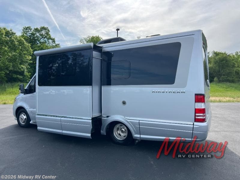 2023 Atlas Murphy Suite by Airstream from Midway RV Center in Grand Rapids, Michigan