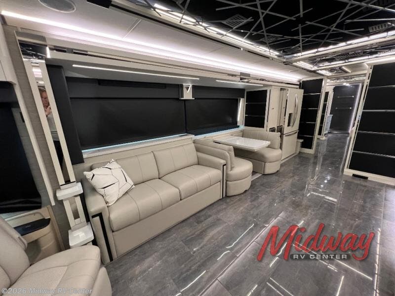 2025 Zephyr 45 PZ by Tiffin from Midway RV Center in Grand Rapids, Michigan