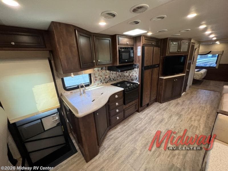 Used 2018 Newmar Bay Star Sport 3307 available in Grand Rapids, Michigan