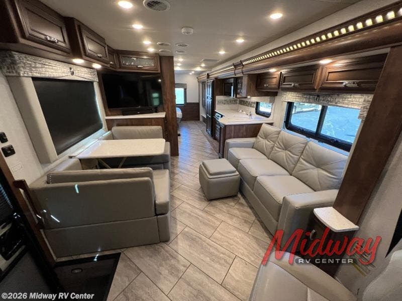2021 Newmar Bay Star 3014 - Used Class A For Sale by Midway RV Center in Grand Rapids, Michigan features Slideout