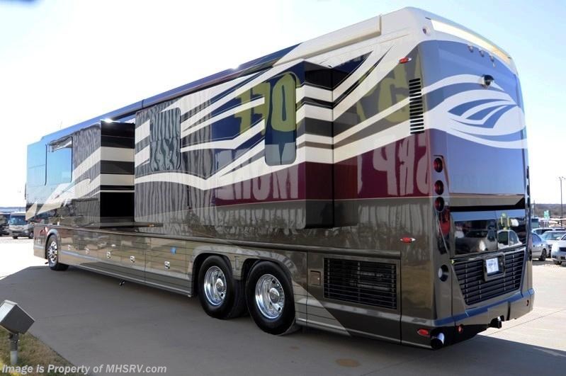2014 Foretravel IH-45 Luxury Motor Coach Bath & 1/2