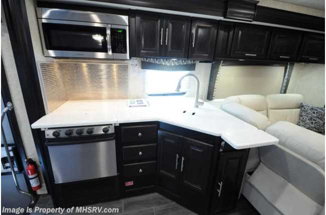 2015 Forest River Georgetown XL 377 Black Diamond, Ext. TV, 40" TV, W/D
