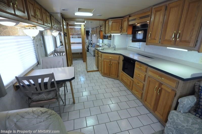 1999 Holiday Rambler Endeavor 37WDS W/ Slide