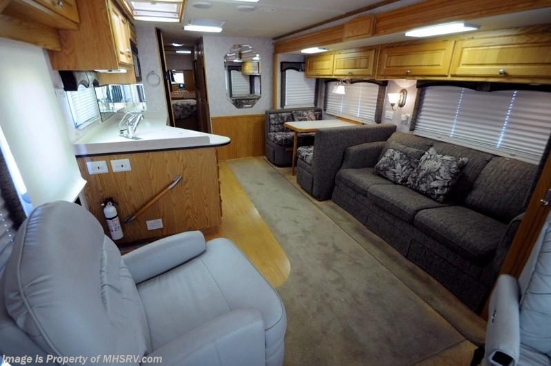 2005 Holiday Rambler Vacationer 34SBD W/2 Slides