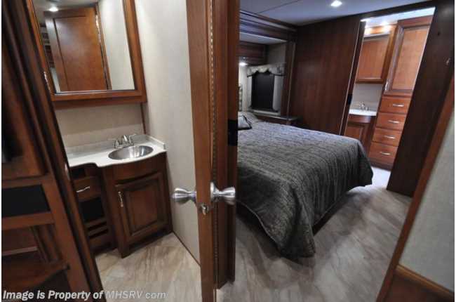 2016 Holiday Rambler Vacationer 35DK Bath & 1/2 W/2 Slide, Res Fridge ...