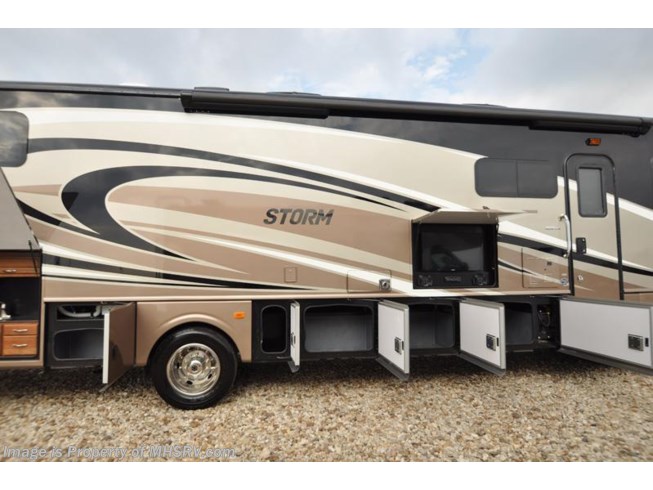 2017 Storm 36D Bunk House RV for Sale at MHSRV W/King Bed by Fleetwood from Motor Home Specialist in Alvarado, Texas