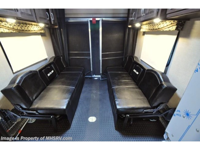2017 Thor Motor Coach Outlaw 29H Toy Hauler Class C RV for Sale W/2 A/Cs - New Class C For Sale by Motor Home Specialist in Alvarado, Texas