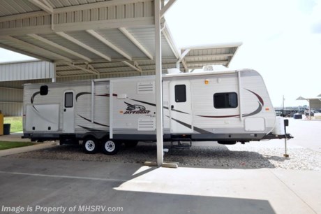 /TX 9-26-16 &lt;a href=&quot;http://www.mhsrv.com/travel-trailers/&quot;&gt;&lt;img src=&quot;http://www.mhsrv.com/images/sold-traveltrailer.jpg&quot; width=&quot;383&quot; height=&quot;141&quot; border=&quot;0&quot;/&gt;&lt;/a&gt;     Used Jayco RV for Sale- 2015 Jayco Jayflight 321BTS is approximately 33 feet 1 inch in length with a power patio awning, gas/electric water heater, pass-thru storage, exterior shower, booth converts to sleeper, night shades, 3 burner range with oven, all in 1 bath, pillow top mattress, bunk beds, 2 ducted A/Cs and much more. For additional information and photos please visit Motor Home Specialist at www.MHSRV.com or call 800-335-6054.