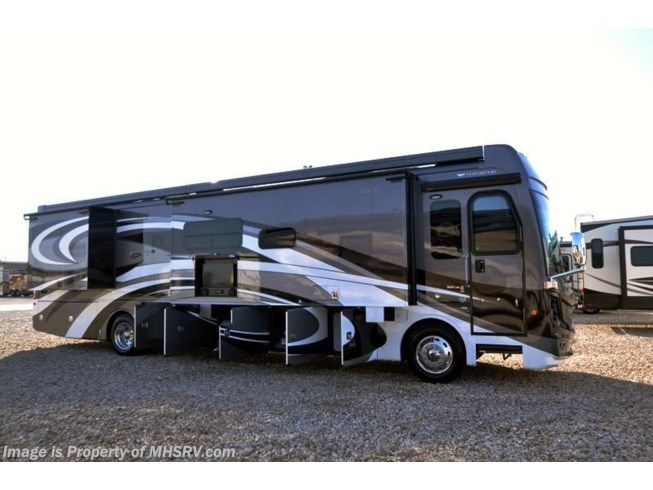 2017 Discovery LXE 40X Diesel Pusher RV for Sale W/L-Sofa by Fleetwood from Motor Home Specialist in Alvarado, Texas
